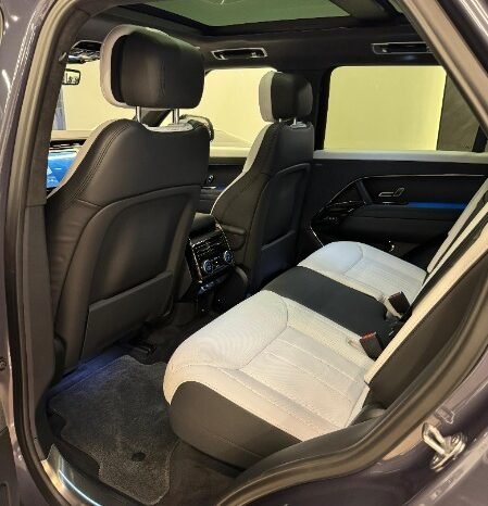 
Land Rover Range Rover 2023 full									