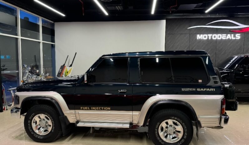 
Nissan Nissan Patrol Super Safari 1994 full									