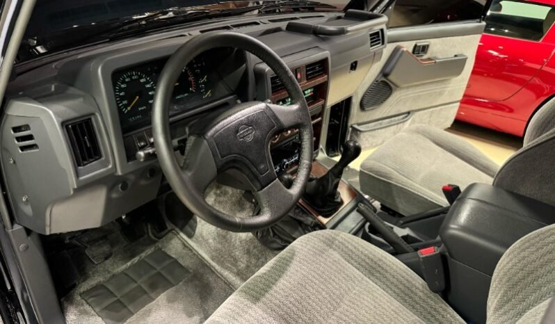 
Nissan Nissan Patrol Super Safari 1994 full									