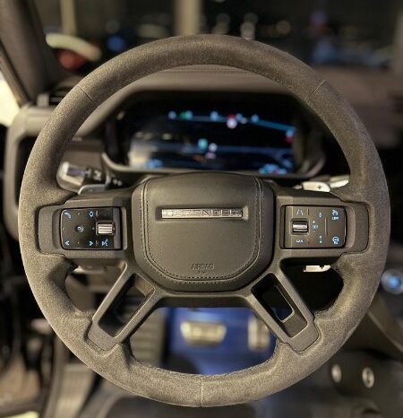 
Land Rover Defender 2023 full									