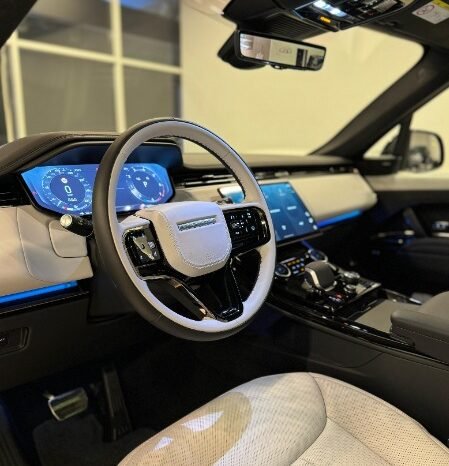 
Land Rover Range Rover 2023 full									