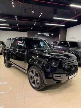 Land Rover Defender 2023