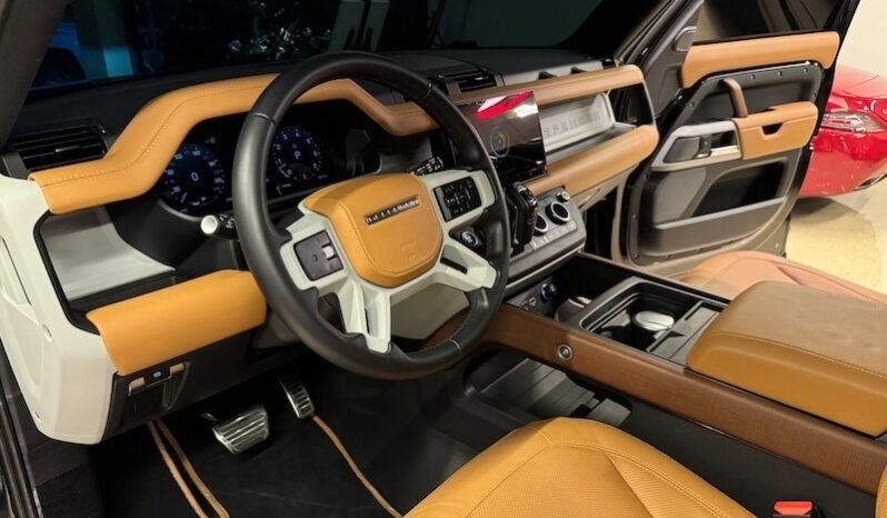 
Used 2023 Land Rover Defender full									