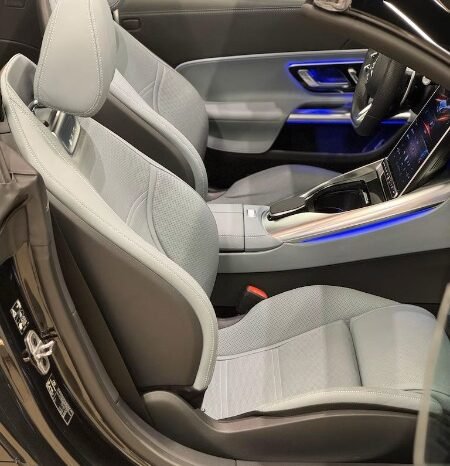 
Mercedes-Benz SL63 AMG 2023 full									