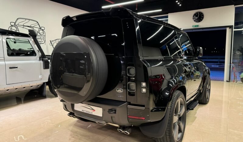 
Land Rover Defender 2022 full									