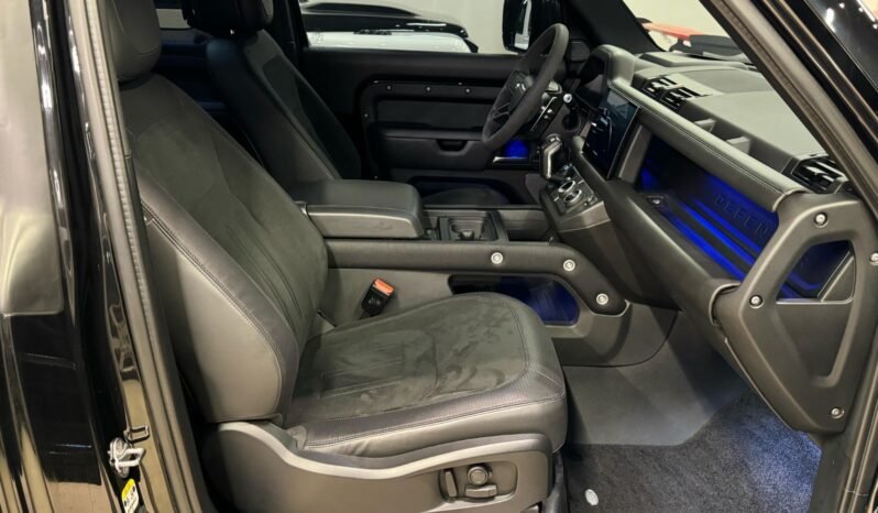 
Land Rover Defender 2022 full									