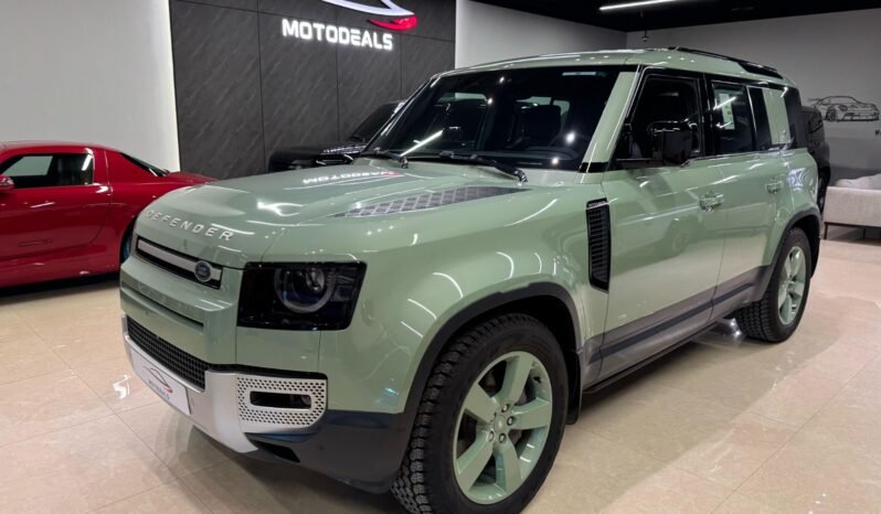 
Land Rover Defender 2023 full									