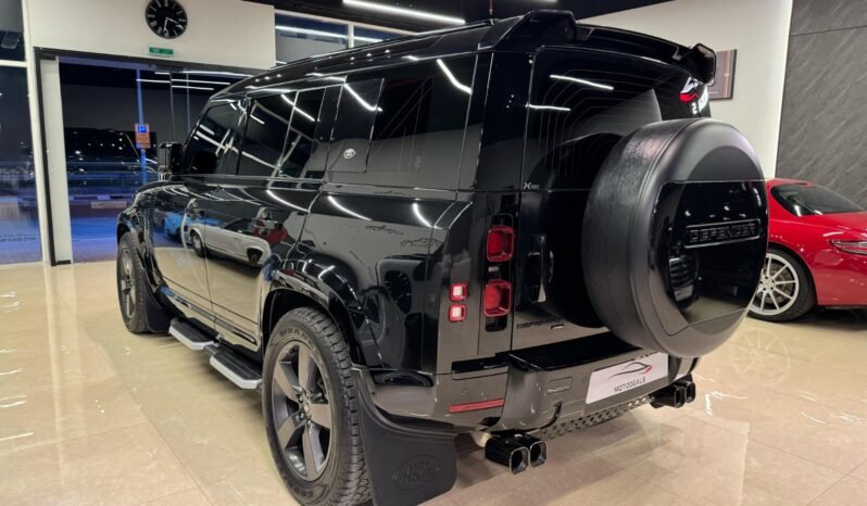 
Land Rover Defender 2023 full									