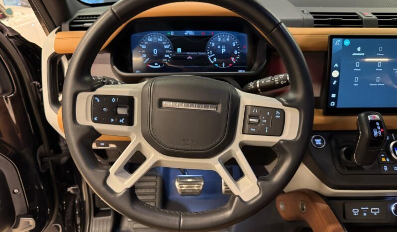 
Land Rover Defender 2023 full									