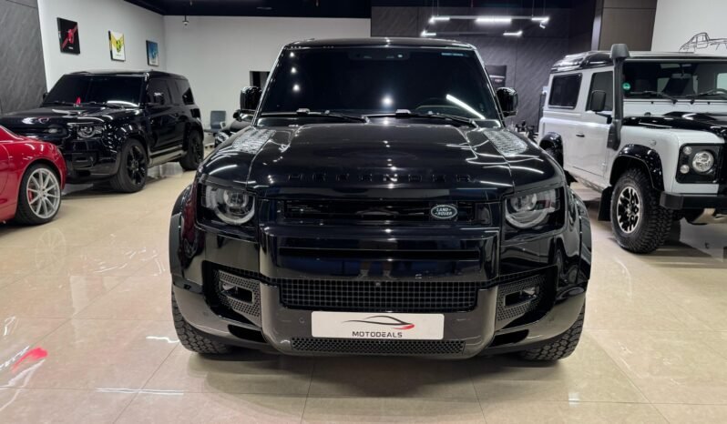 
Land Rover Defender 2023 full									