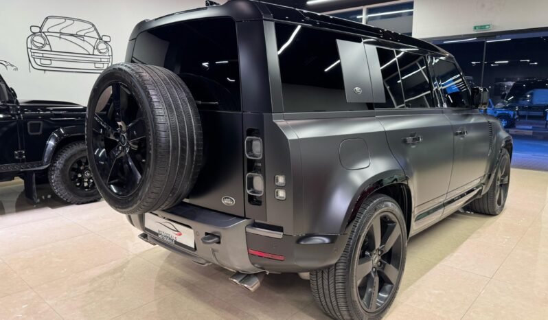 
Land Rover Defender 2023 full									