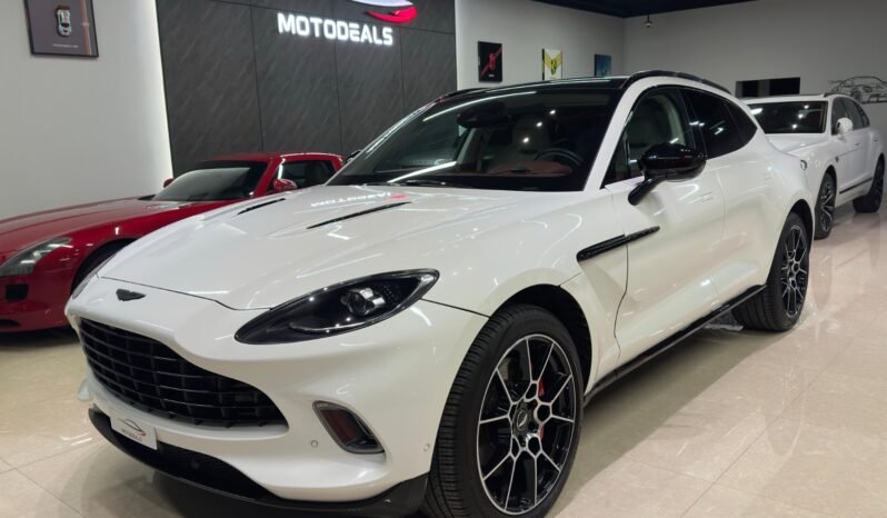 
Aston Martin DBX 2021 full									