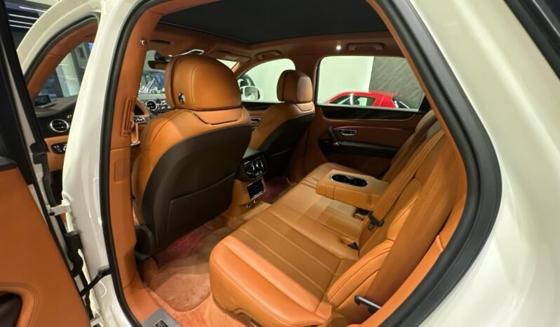 
Bentley Bentayga 2019 full									