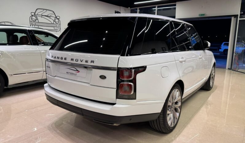 
Land Rover Range Rover Vogue Supercharged 2018 full									
