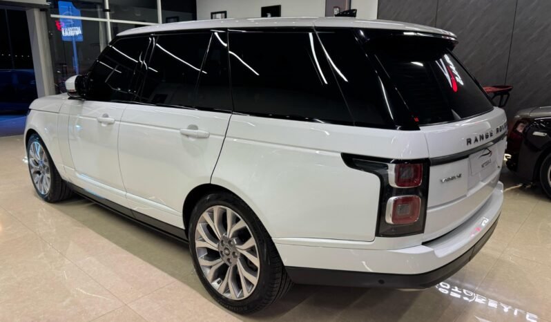 
Land Rover Range Rover Vogue Supercharged 2018 full									