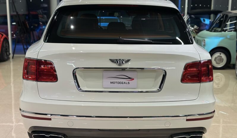 
Bentley Bentayga 2019 full									