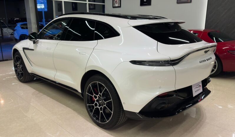 
Aston Martin DBX 2021 full									