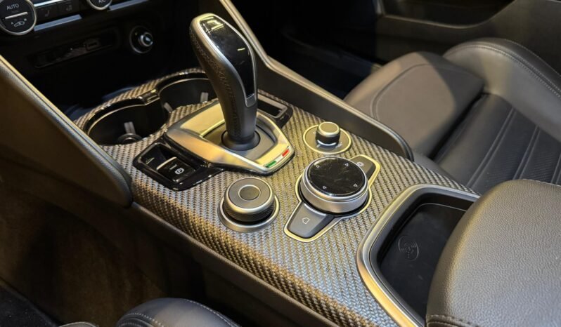 
Alfa Romeo Giulia 2024 full									