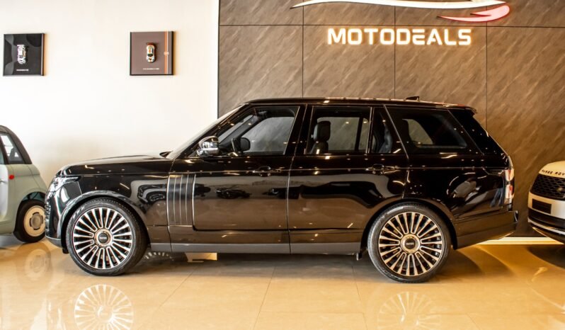 
Land Rover Range Rover Vogue Supercharged 2022 full									