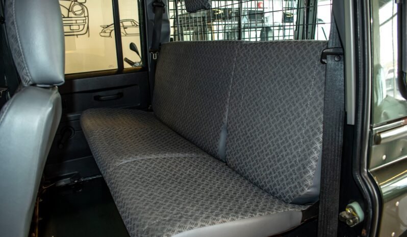 
Land Rover Defender 110 2005 full									