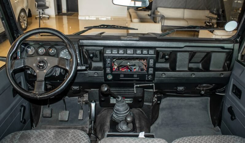 
Land Rover Defender 110 2005 full									