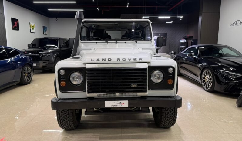 
Land Rover Defender 2011 full									