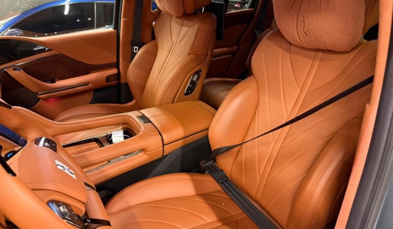 
BYD Yangwang U8 2025 full									