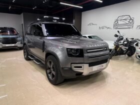 Land Rover Defender 110 SE P300 2024