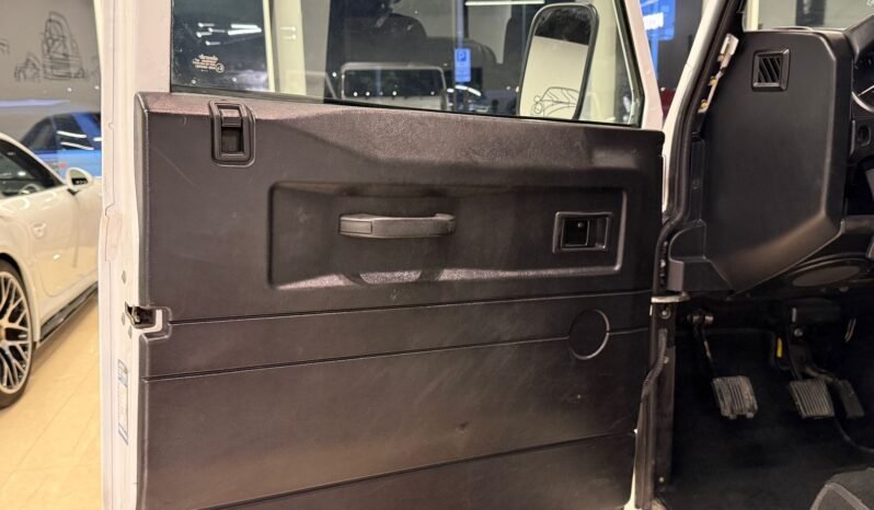 
Land Rover Defender 2014 full									