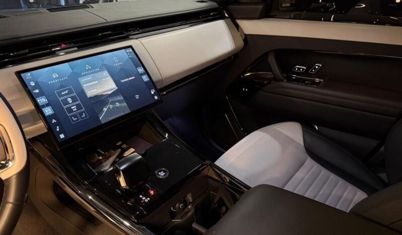 
Land Rover RANGE ROVER SPORT SV CARBON 2024 full									