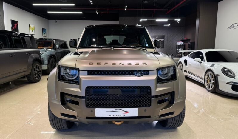 
Land Rover Defender 110 Octa 2025 full									