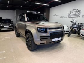 Land Rover Defender 110 Octa 2025