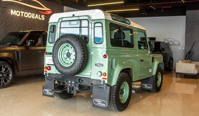 
Land Rover Defender Heritage Edition 2016 full									