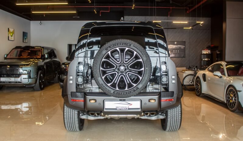 
Land Rover Defender 110 Octa 2025 full									