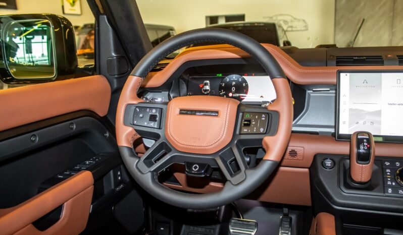 
Land Rover Defender 110 Octa 2025 full									