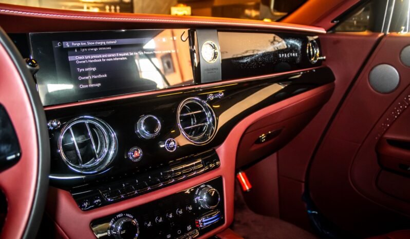 
Rolls-Royce Spectre 2025 full									