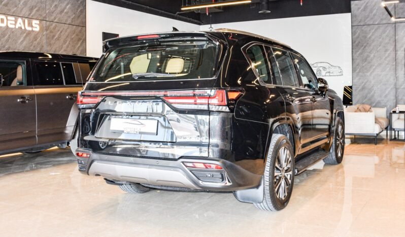 
Lexus LX600 2024 full									