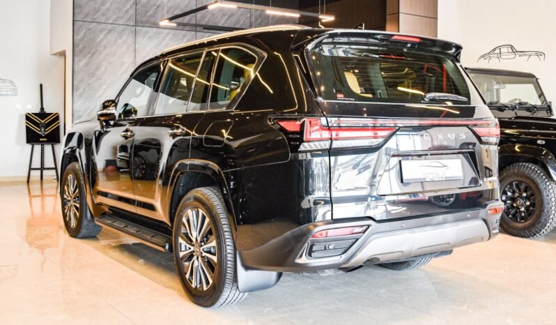 
Lexus LX600 2024 full									