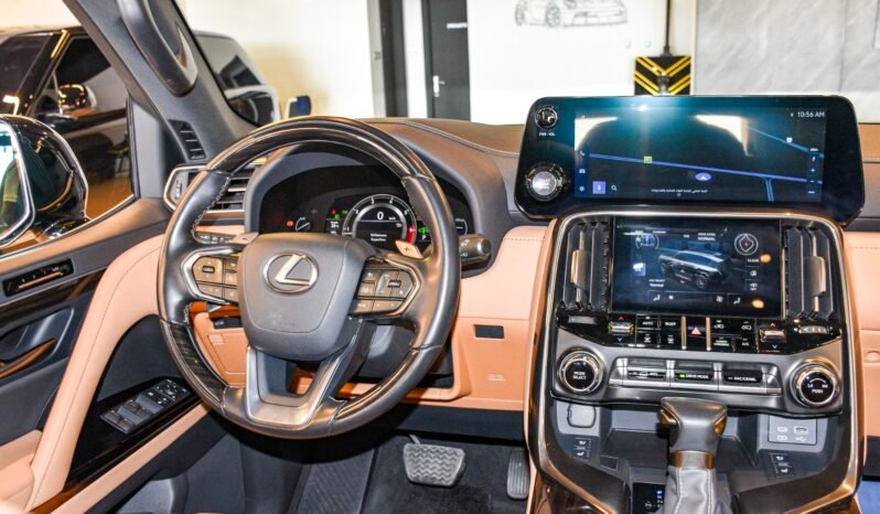 
Lexus LX600 2024 full									