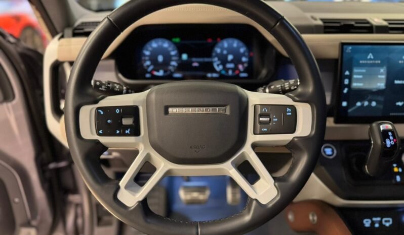 
Land Rover Defender 110 SE (P400) 2023 full									