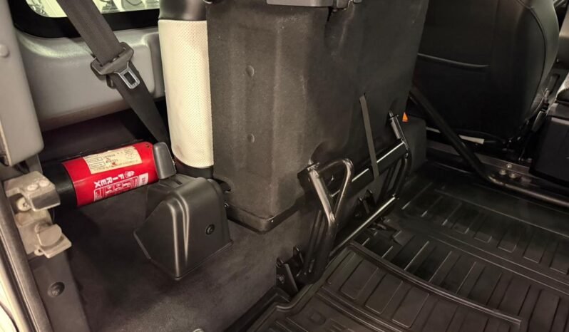 
Land Rover Defender 2016 full									