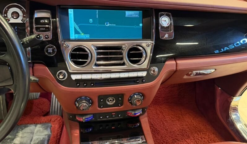 
Rolls-Royce Wraith 2014 full									