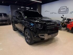 Land Rover 110 X-Dynamic HSE 2025