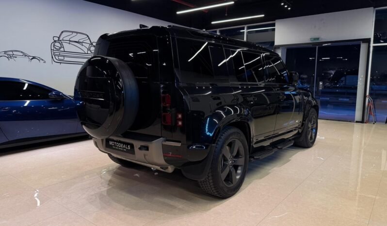 
Land Rover 110 X-Dynamic HSE 2025 full									