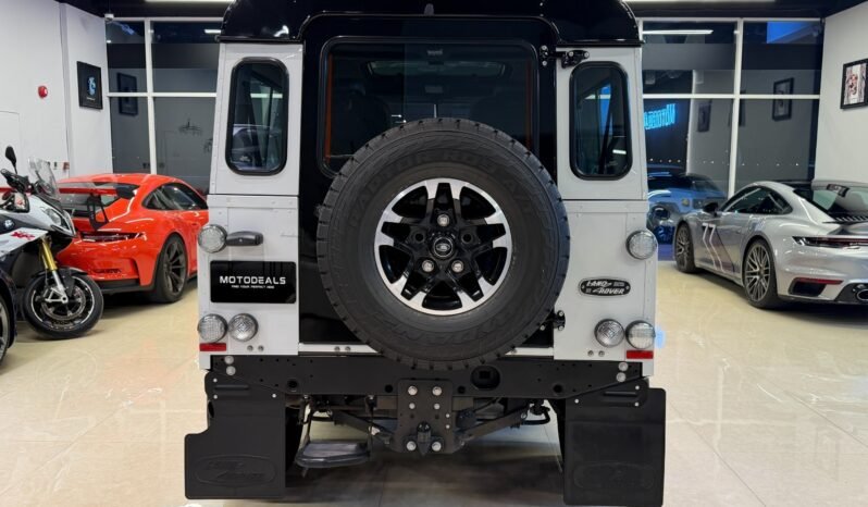 
Land Rover Defender 90 2016 full									