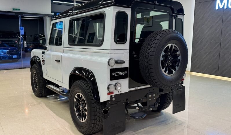 
Land Rover Defender 90 2016 full									