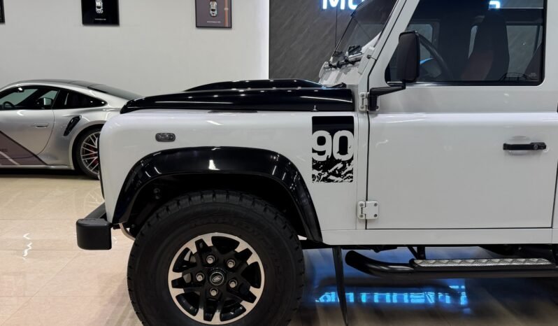 
Land Rover Defender 90 2016 full									