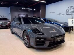 Porsche Panamera GTS 2025