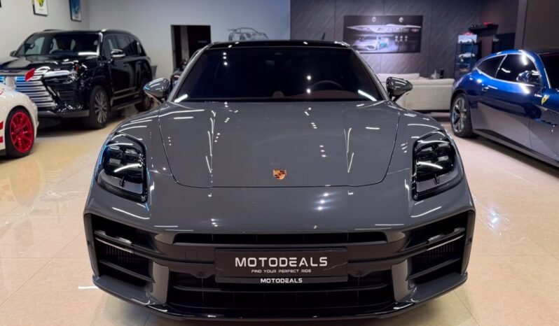 
Porsche Panamera GTS 2025 full									