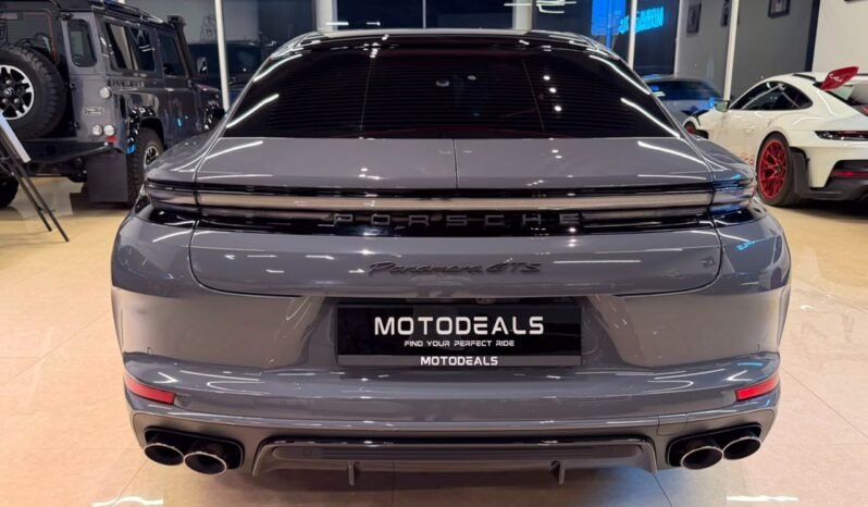 
Porsche Panamera GTS 2025 full									